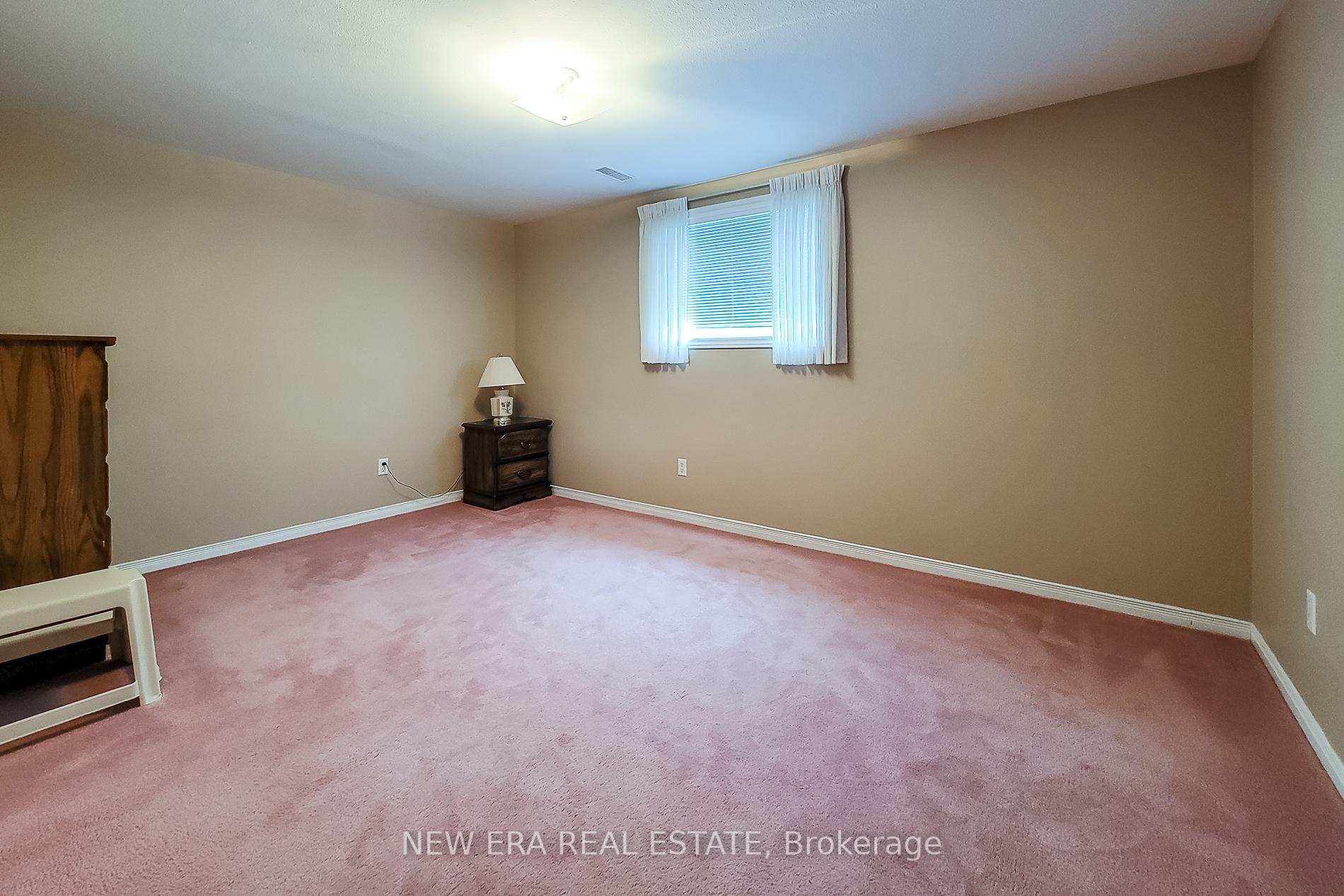 Photo 31 of 31 Foxmeadow Drive, Hamilton, Stoney Creek — HOMEH
