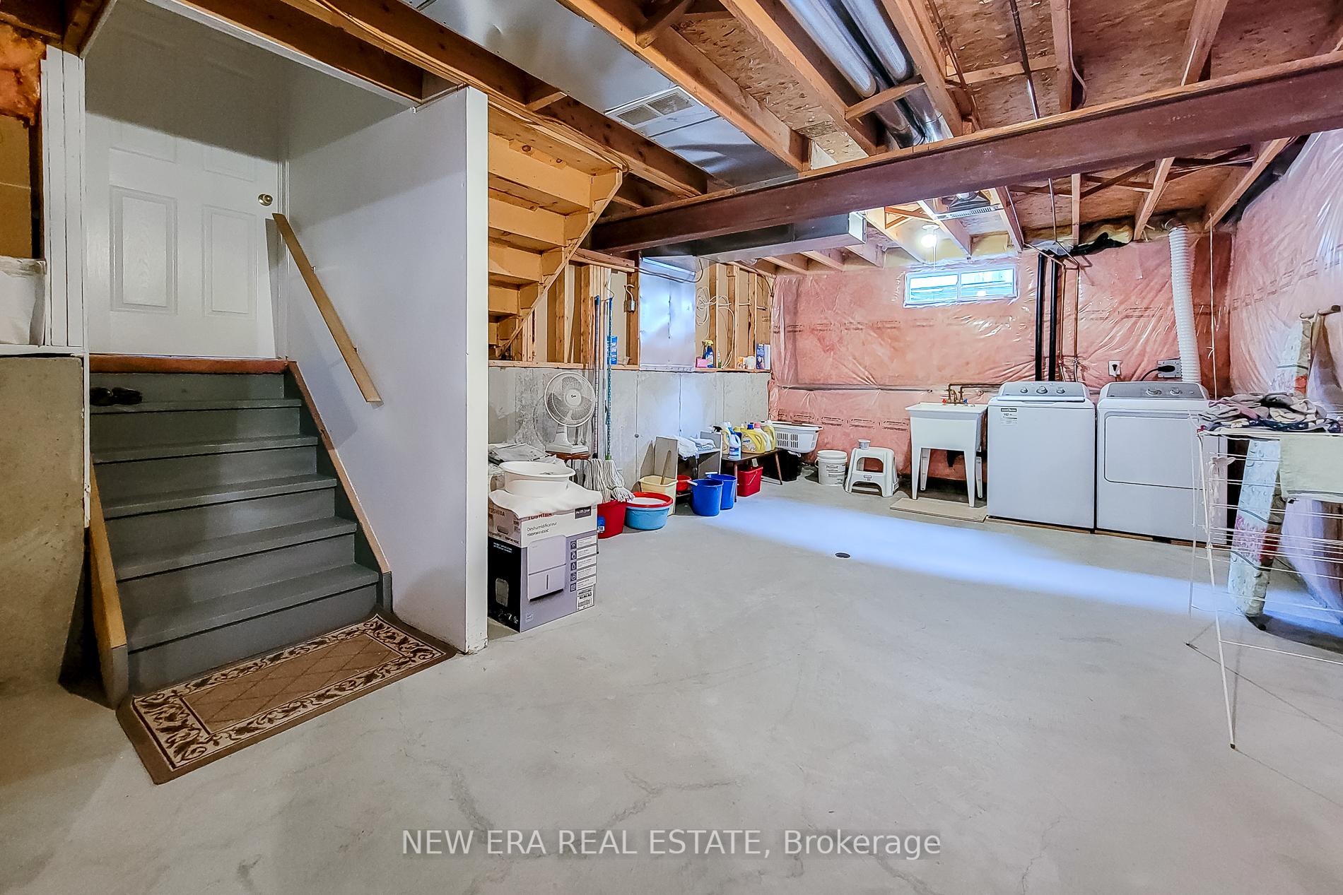 Photo 37 of 31 Foxmeadow Drive, Hamilton, Stoney Creek — HOMEH