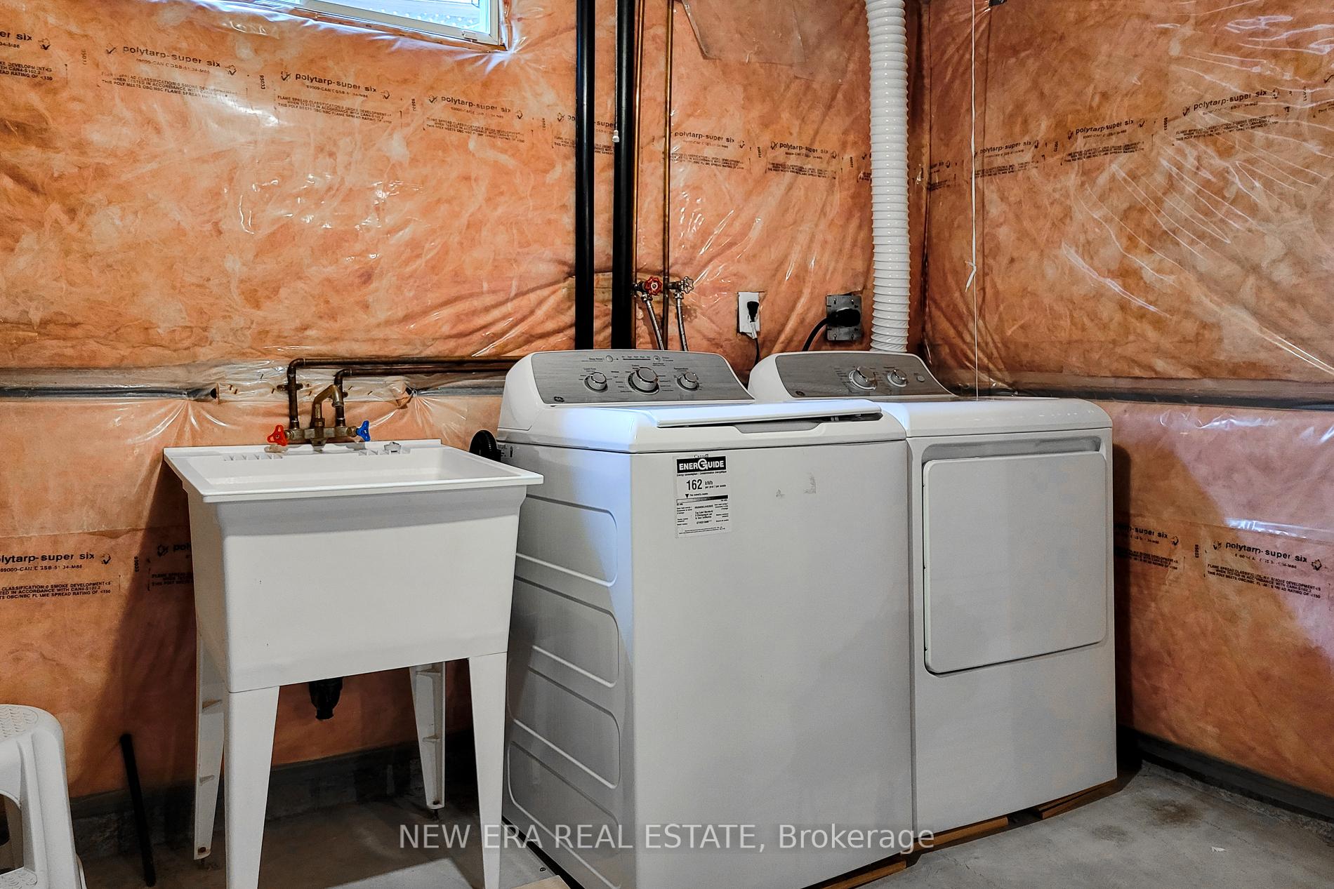 Photo 26 of 31 Foxmeadow Drive, Hamilton, Stoney Creek — HOMEH