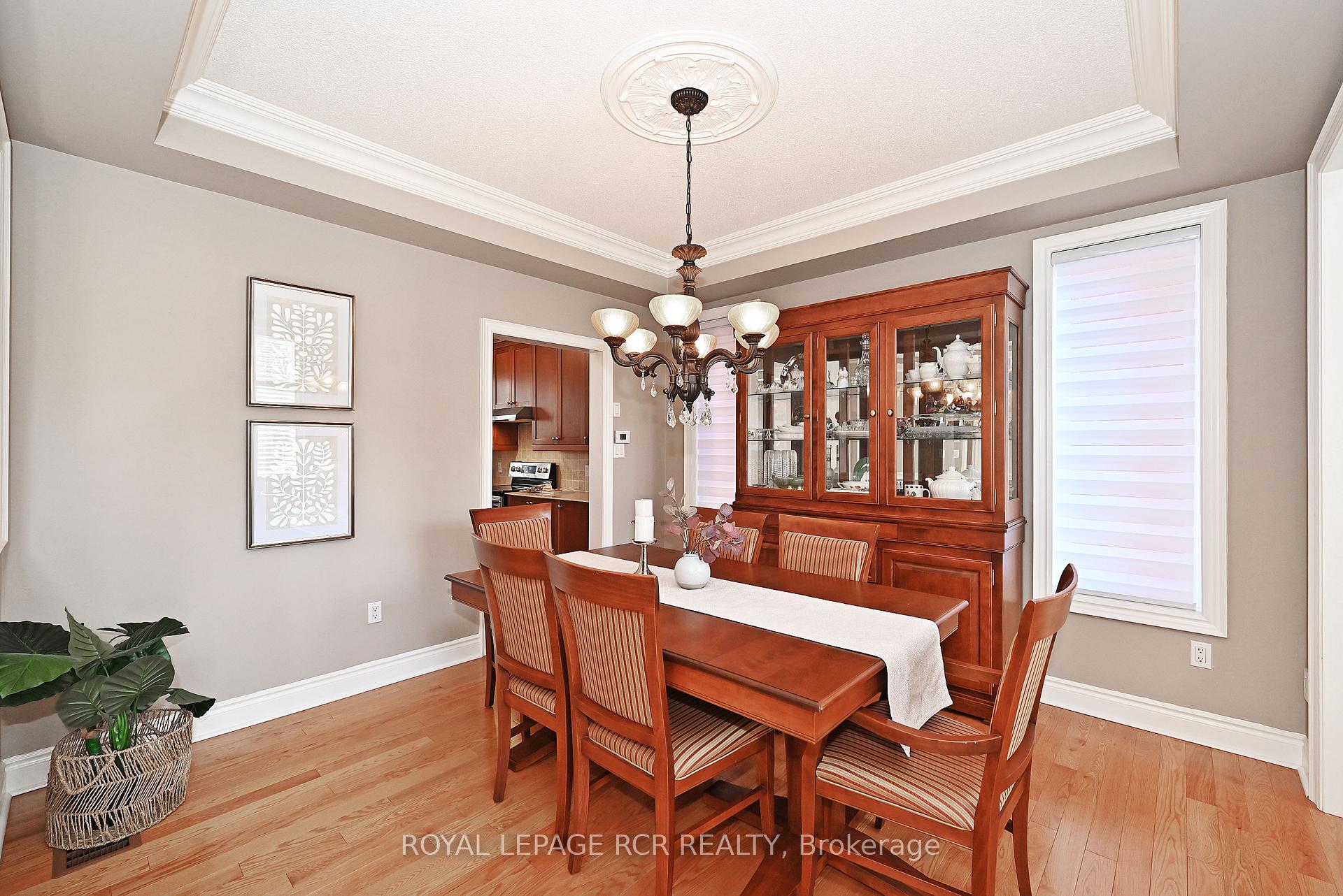 Photo 2 of 9 Deerhorn Crescent, Aurora, Aurora Highlands — HOMEH