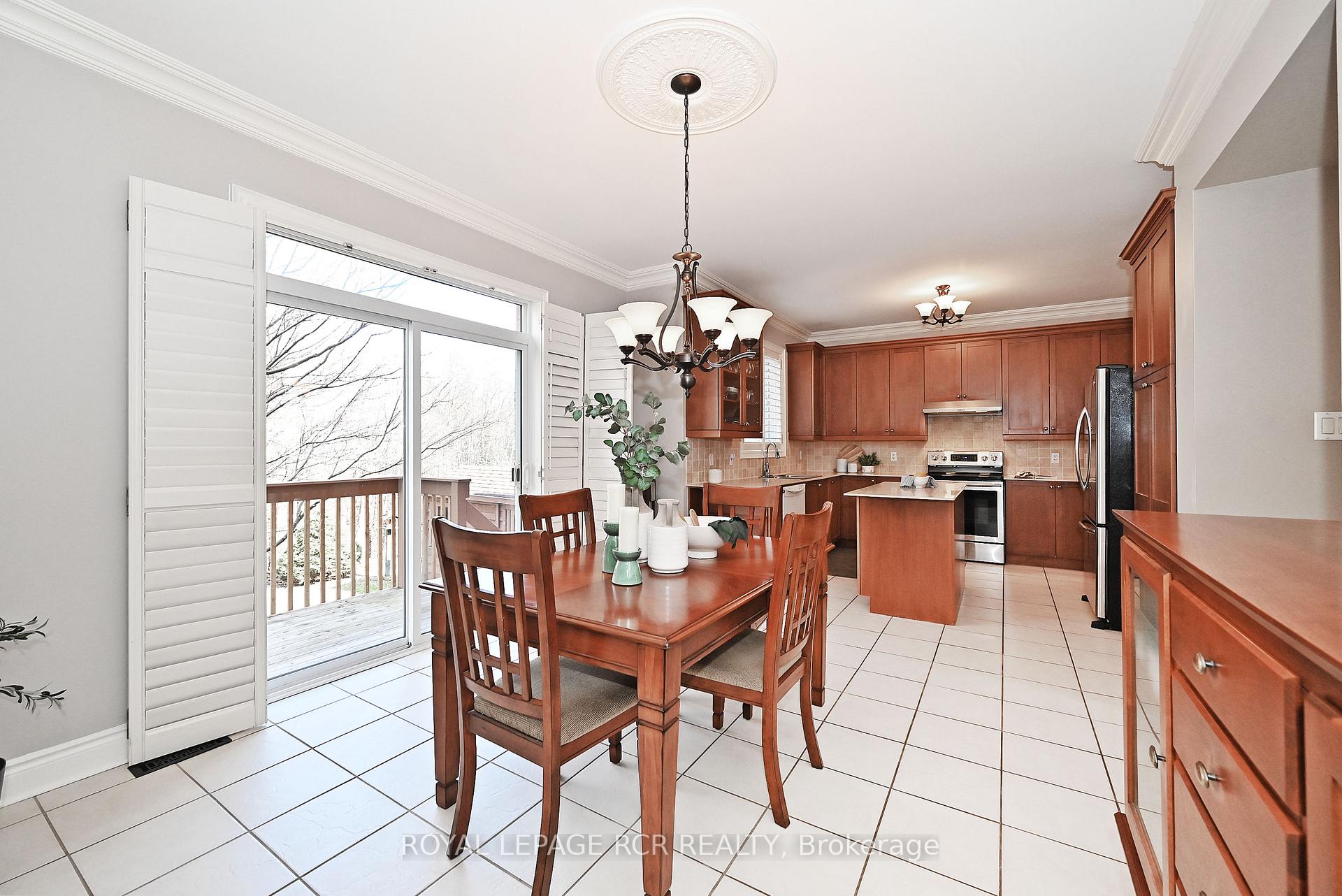 Photo 32 of 9 Deerhorn Crescent, Aurora, Aurora Highlands — HOMEH