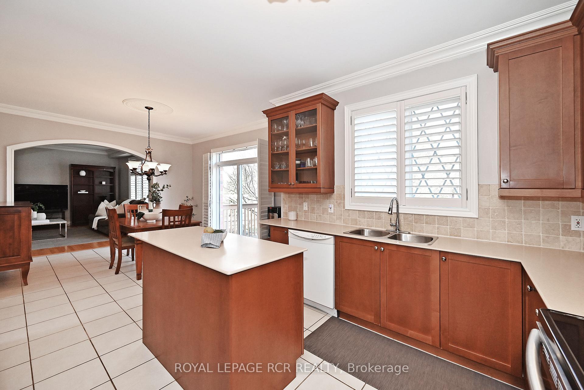Photo 34 of 9 Deerhorn Crescent, Aurora, Aurora Highlands — HOMEH