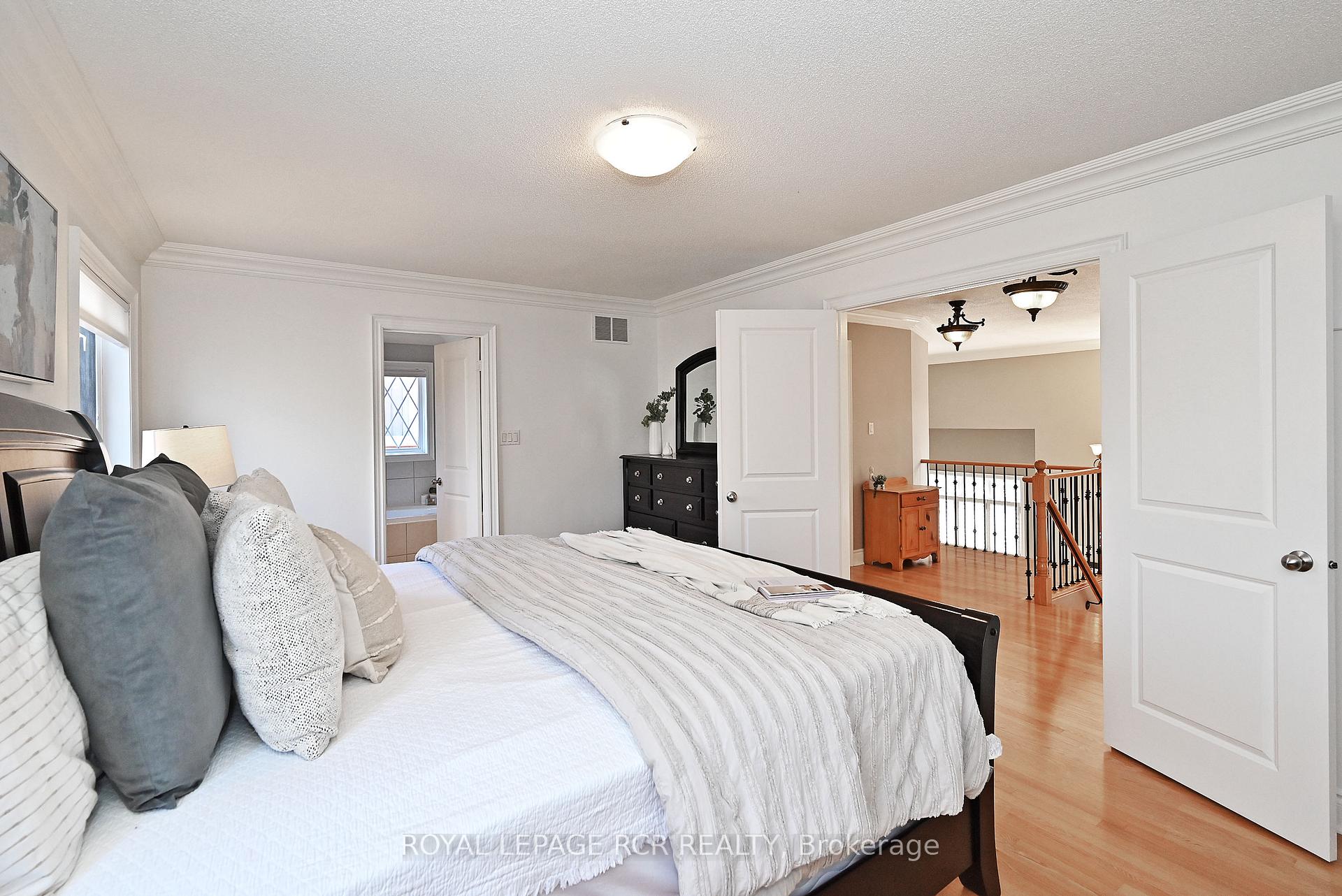 Photo 30 of 9 Deerhorn Crescent, Aurora, Aurora Highlands — HOMEH
