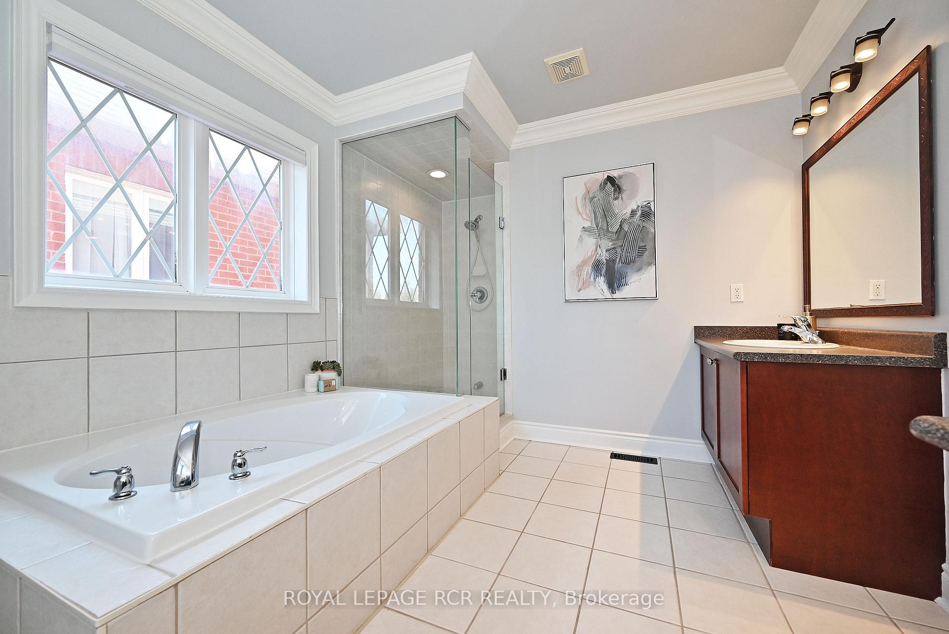 Photo 12 of 9 Deerhorn Crescent, Aurora, Aurora Highlands — HOMEH