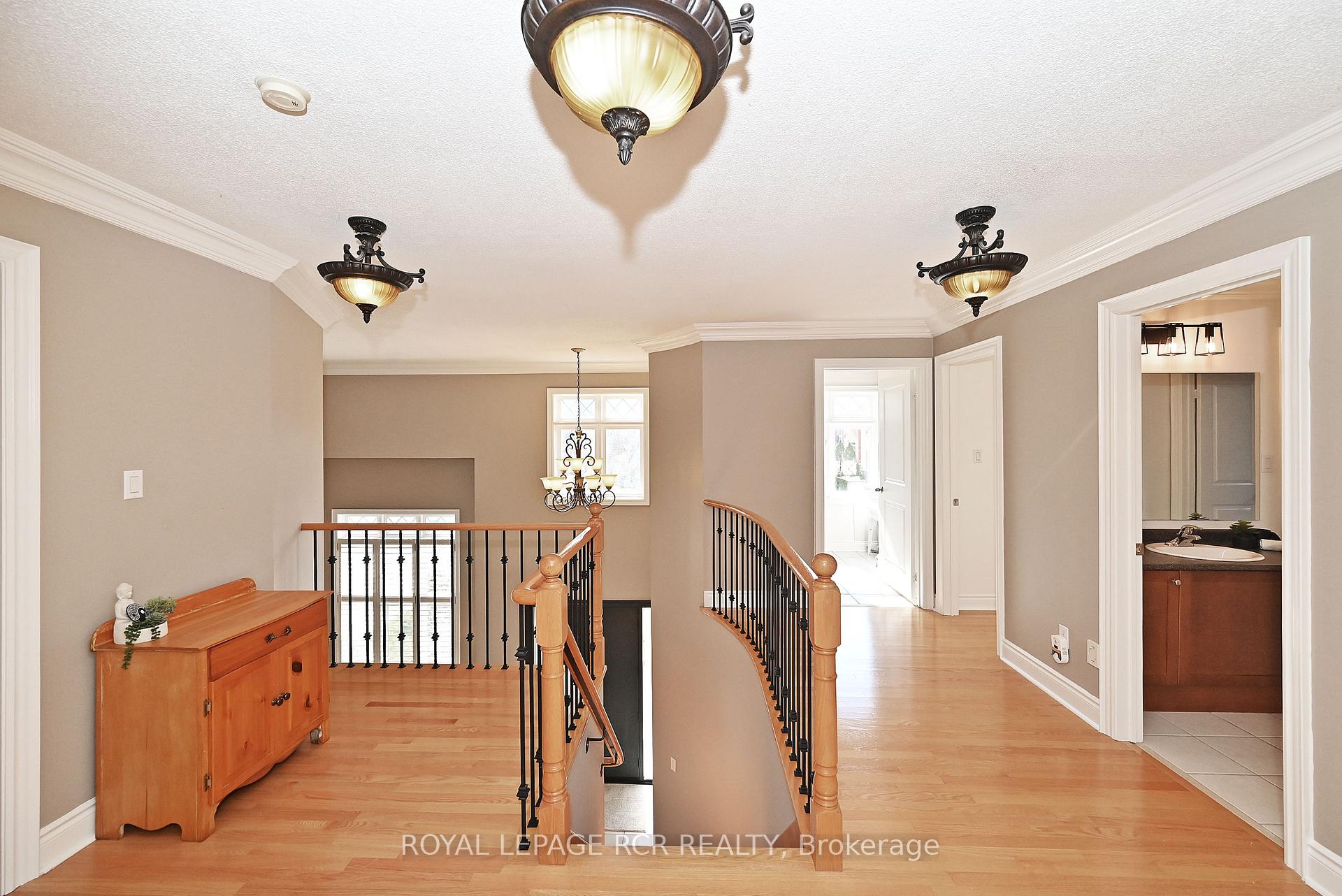 Photo 9 of 9 Deerhorn Crescent, Aurora, Aurora Highlands — HOMEH