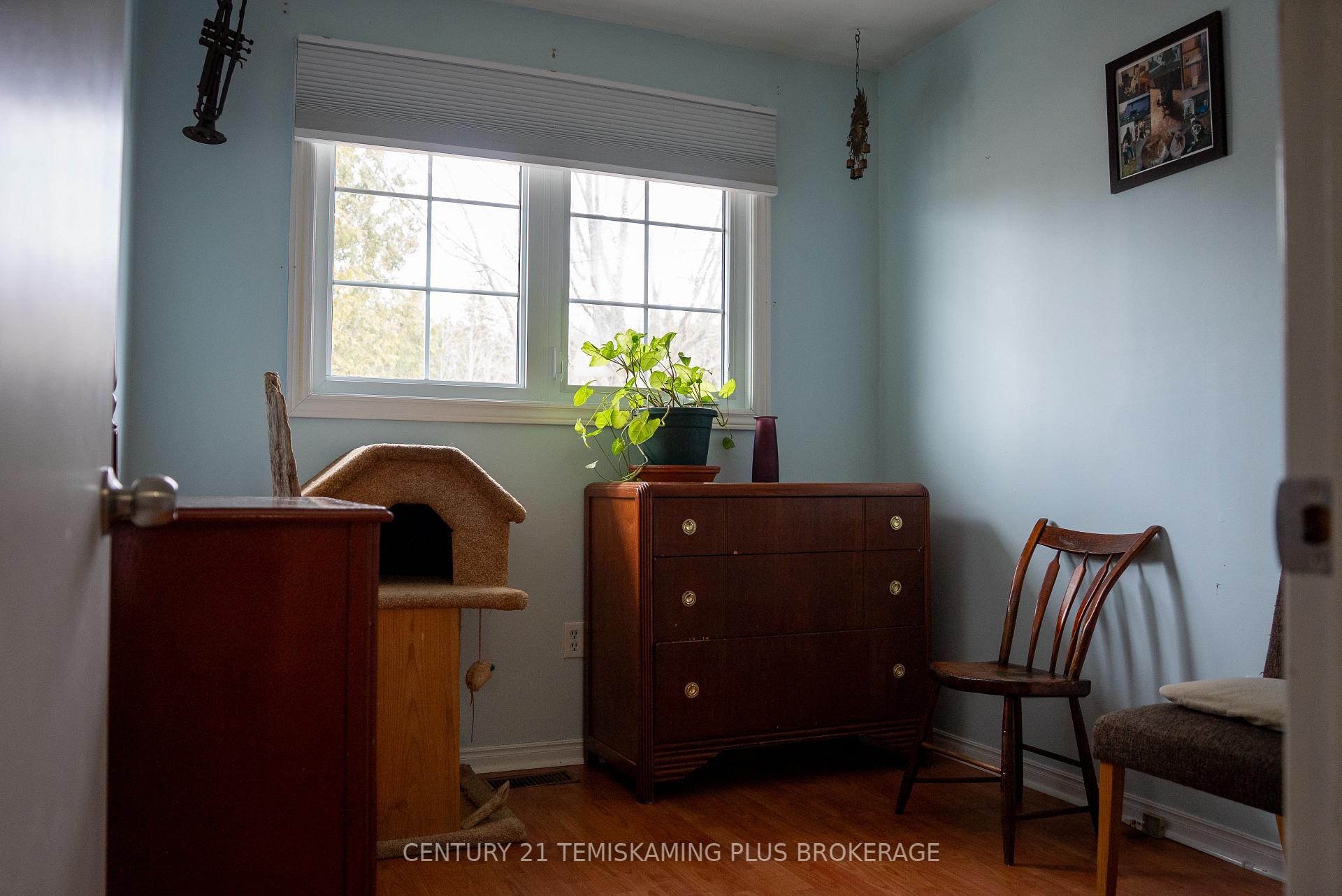 Photo 10 of 181 Carter Boulevard, Temiskaming Shores, Haileybury — HOMEH