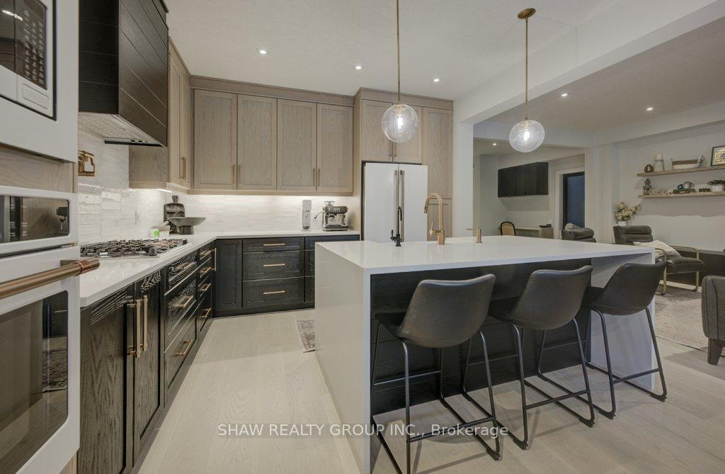 Photo 5 of 641 Wild Rye Street, Waterloo — HOMEH