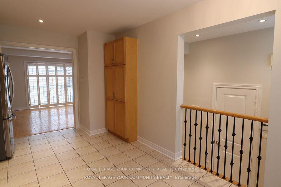 Photo 10 of Unit 6, 20 Wallace Street, Vaughan, West Woodbridge — HOMEH