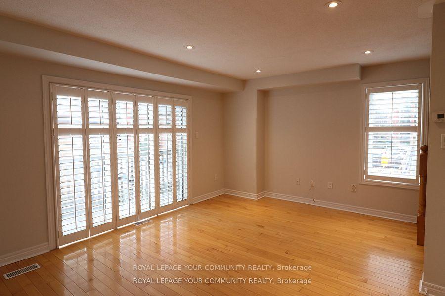Photo 6 of Unit 6, 20 Wallace Street, Vaughan, West Woodbridge — HOMEH