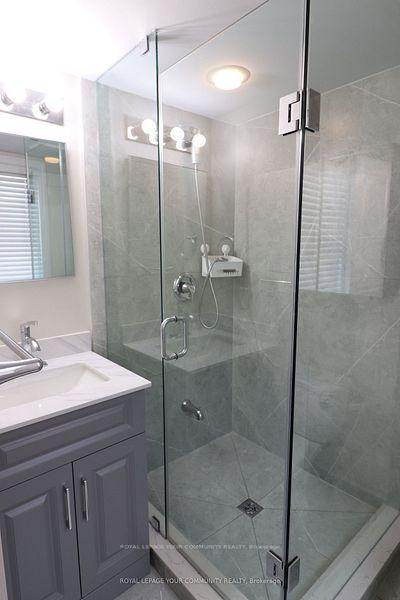 Photo 9 of Unit 6, 20 Wallace Street, Vaughan, West Woodbridge — HOMEH