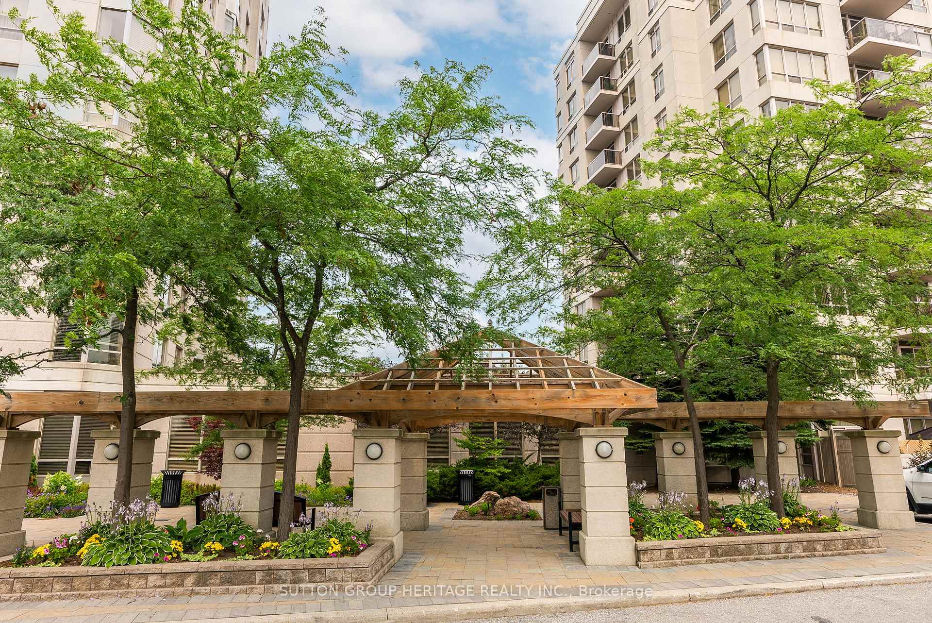 Photo 13 of Unit 503, 1000 The Esplanade N, Pickering, Town Centre — HOMEH