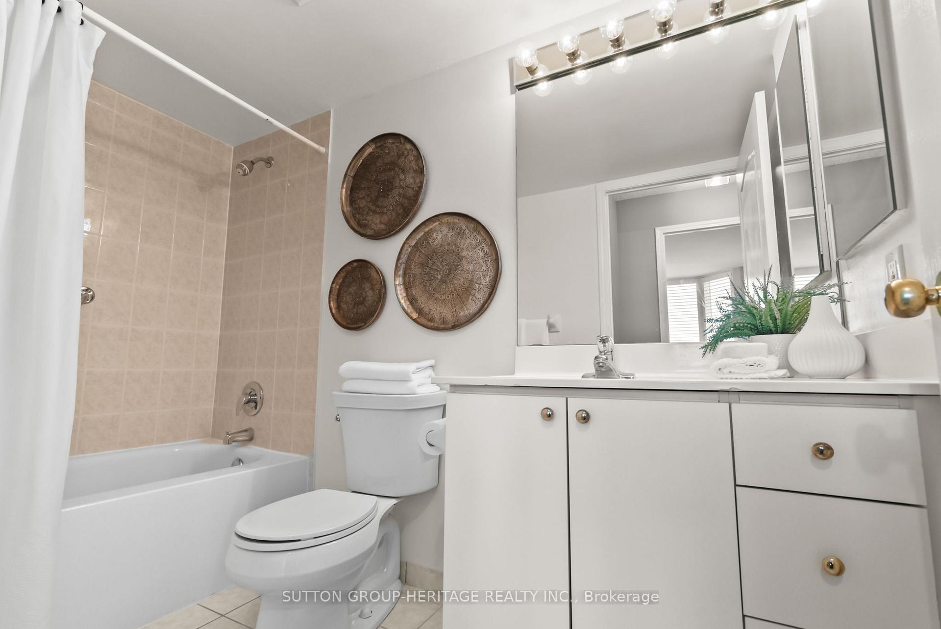 Photo 6 of Unit 503, 1000 The Esplanade N, Pickering, Town Centre — HOMEH