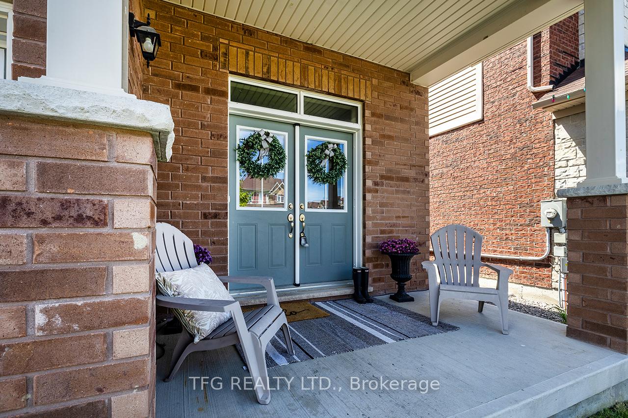Photo 2 of 291 Kenneth Cole Drive, Clarington, Bowmanville — HOMEH