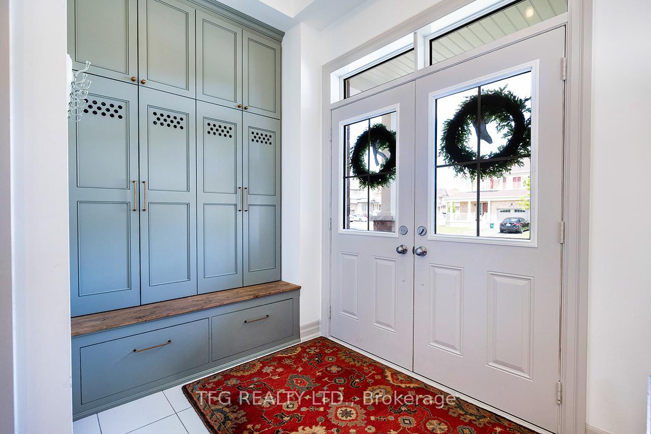 Photo 3 of 291 Kenneth Cole Drive, Clarington, Bowmanville — HOMEH