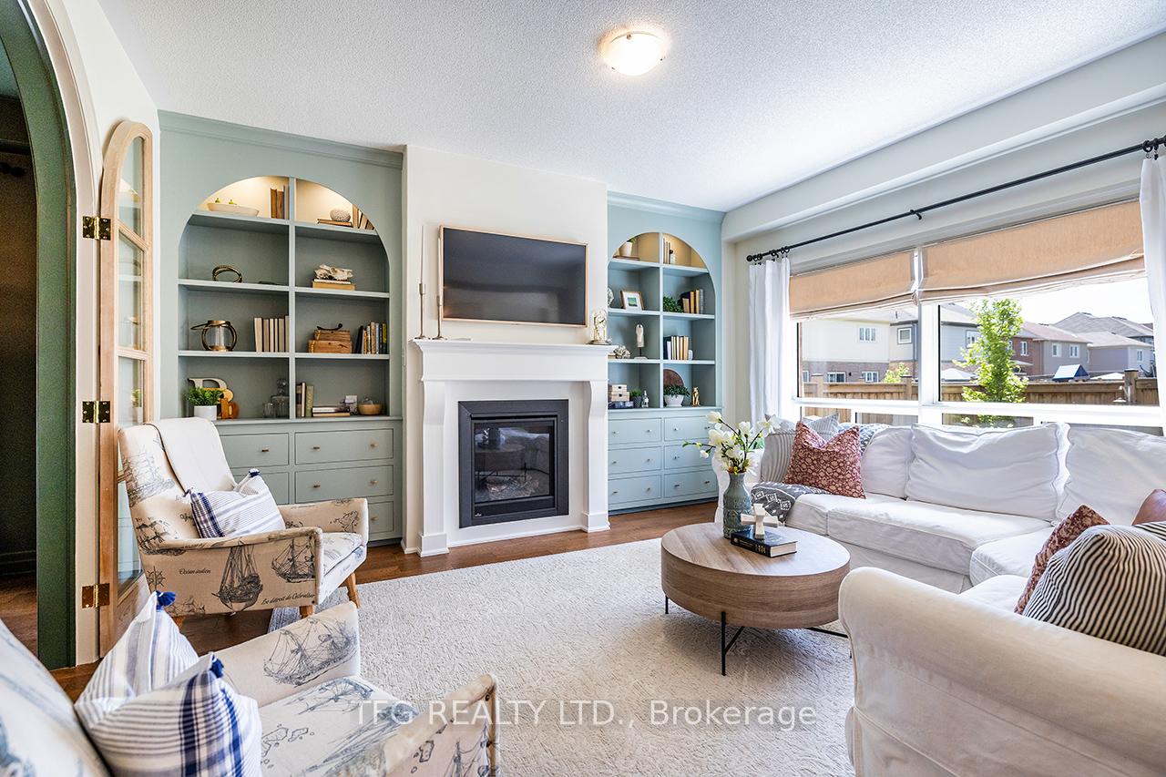 Photo 4 of 291 Kenneth Cole Drive, Clarington, Bowmanville — HOMEH