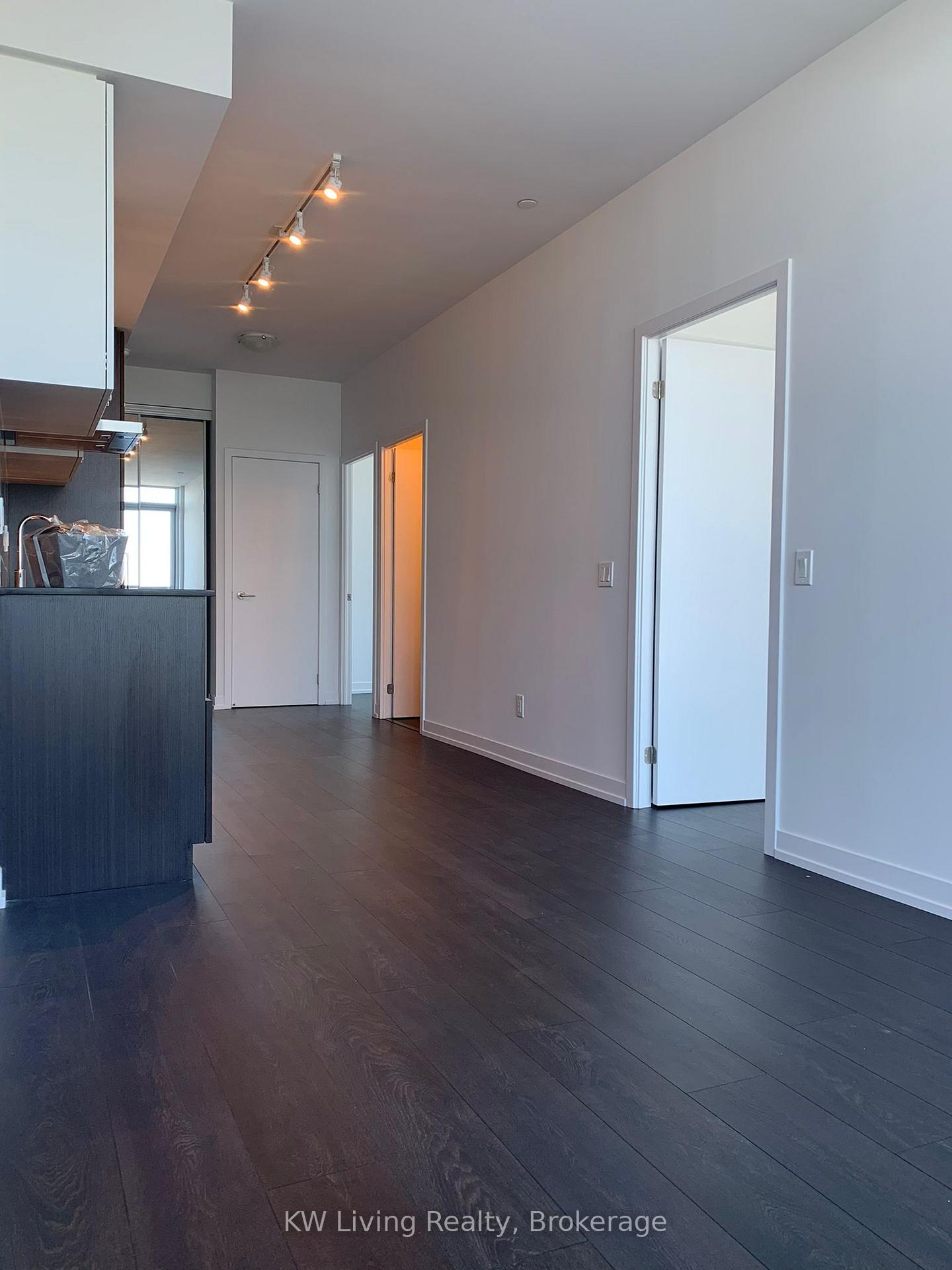 Photo 2 of Unit PH105, 125 Redpath Avenue, Toronto, Mount Pleasant West — HOMEH