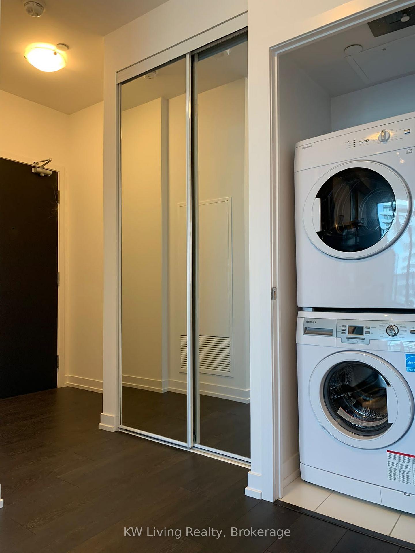 Photo 9 of Unit PH105, 125 Redpath Avenue, Toronto, Mount Pleasant West — HOMEH