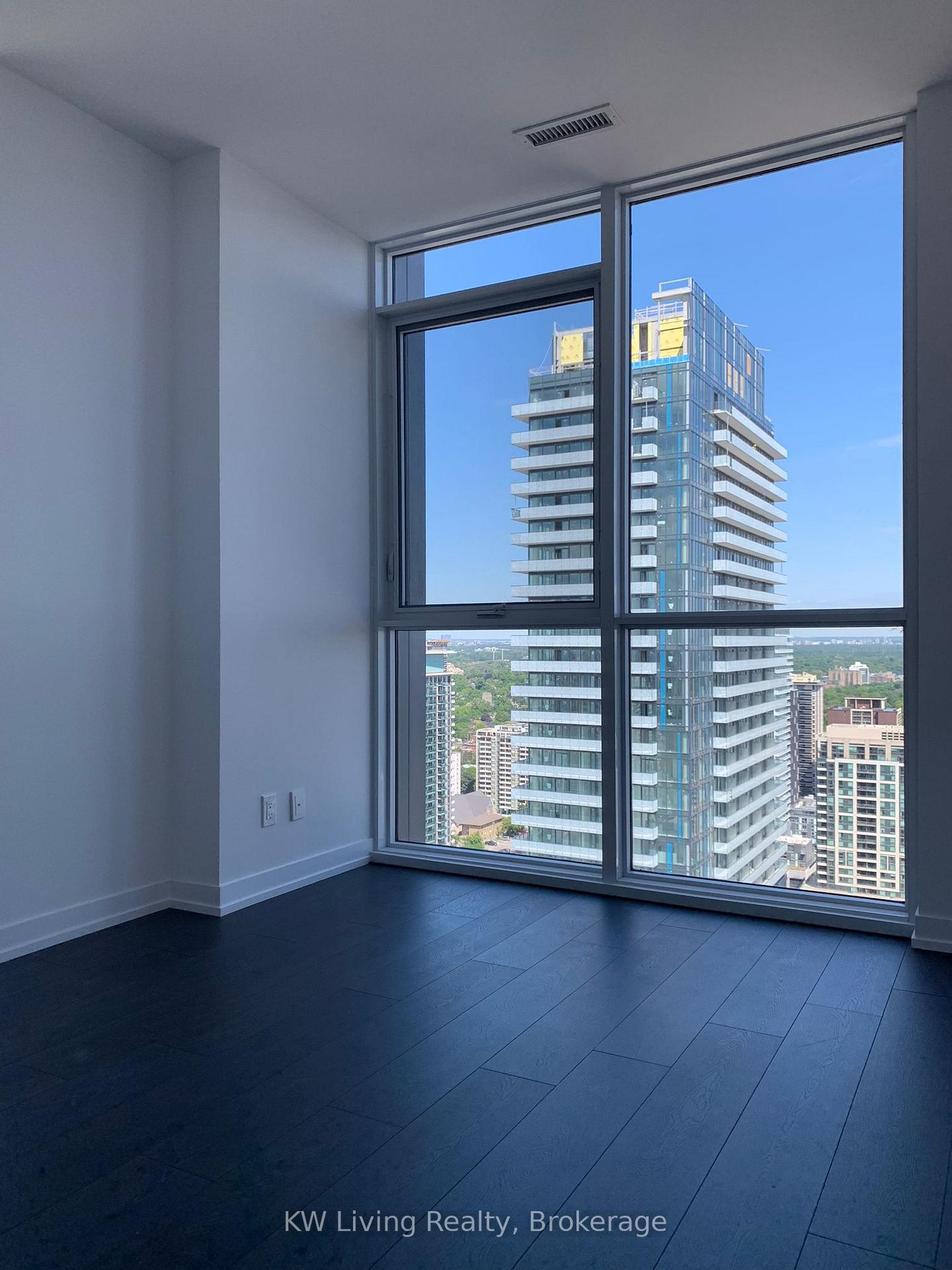 Photo 11 of Unit PH105, 125 Redpath Avenue, Toronto, Mount Pleasant West — HOMEH