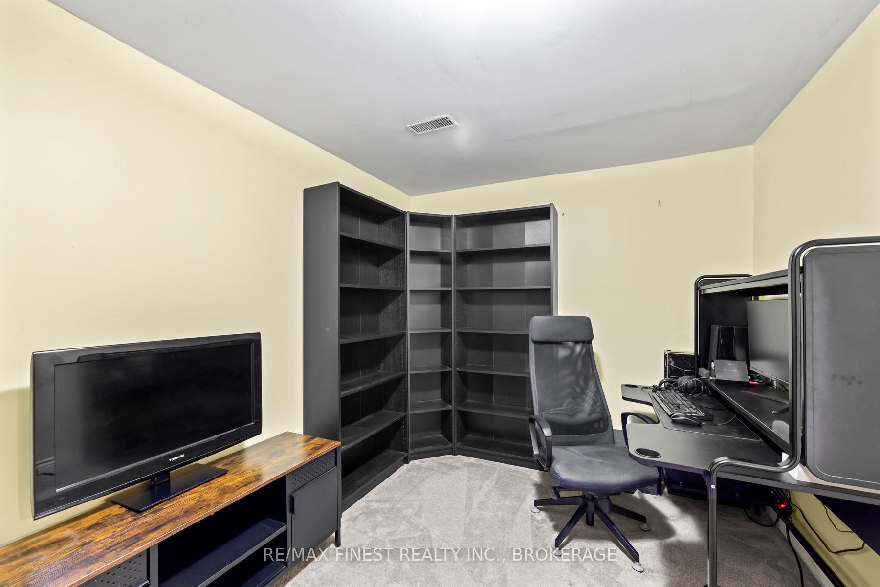 Photo 26 of 1227 Amanda Court, Kingston, City Northwest — HOMEH