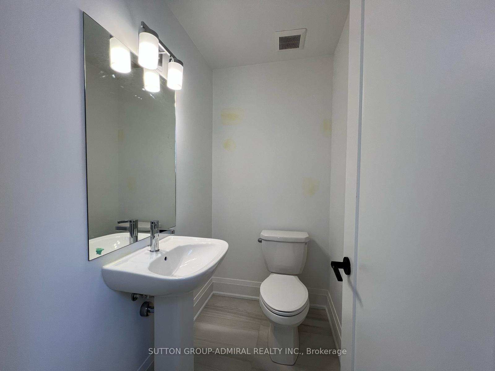 Photo 9 of 42 Chelsey Street, Vaughan, Uplands — HOMEH