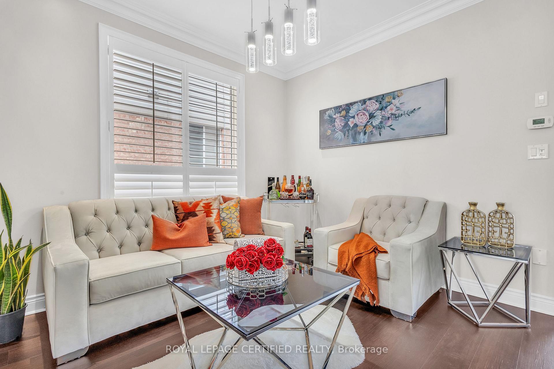 Photo 4 of 17 Dalia Street, Brampton, Credit Valley — HOMEH
