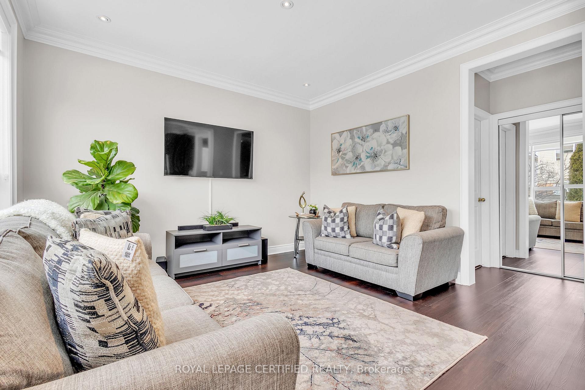 Photo 21 of 17 Dalia Street, Brampton, Credit Valley — HOMEH
