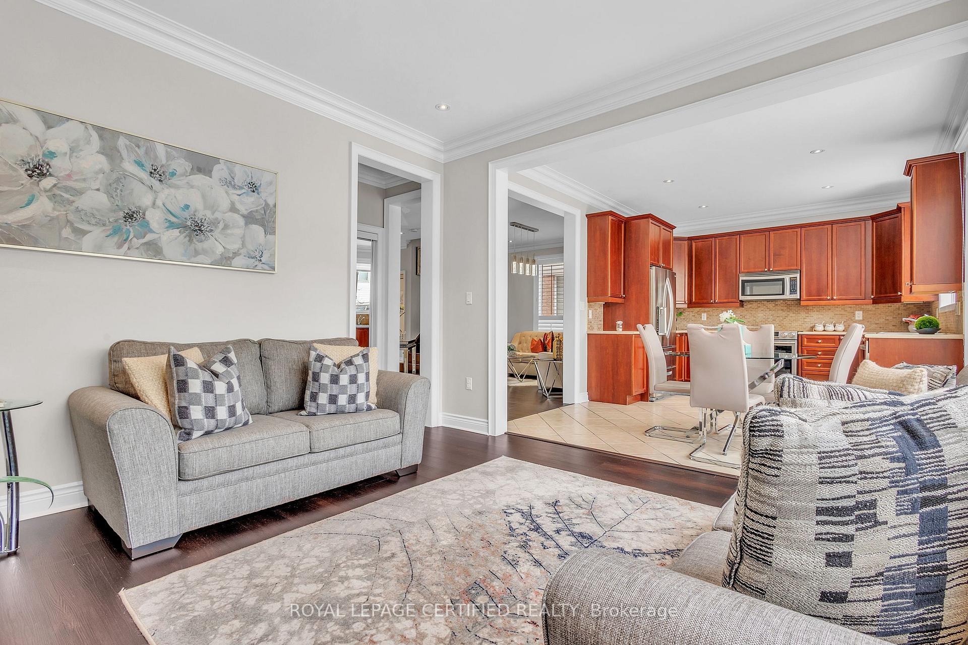 Photo 23 of 17 Dalia Street, Brampton, Credit Valley — HOMEH