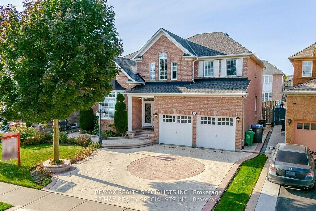 Photo 2 of 30 Latania Boulevard, Brampton, Vales of Castlemore — HOMEH