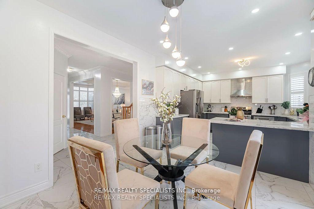 Photo 15 of 30 Latania Boulevard, Brampton, Vales of Castlemore — HOMEH