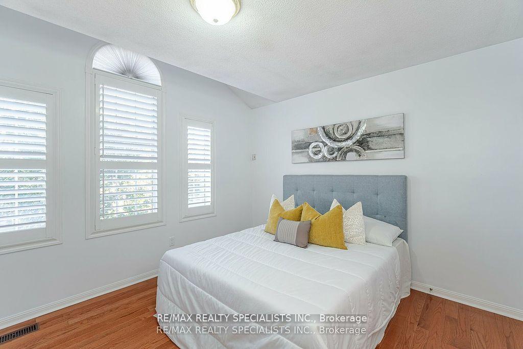 Photo 29 of 30 Latania Boulevard, Brampton, Vales of Castlemore — HOMEH