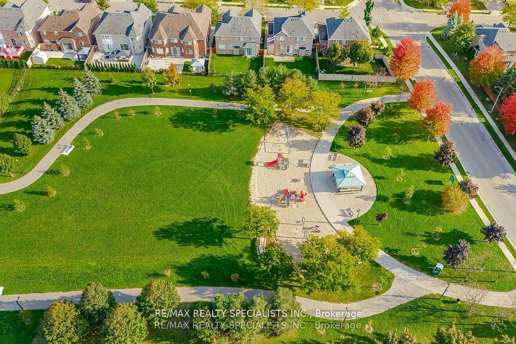 Photo 34 of 30 Latania Boulevard, Brampton, Vales of Castlemore — HOMEH