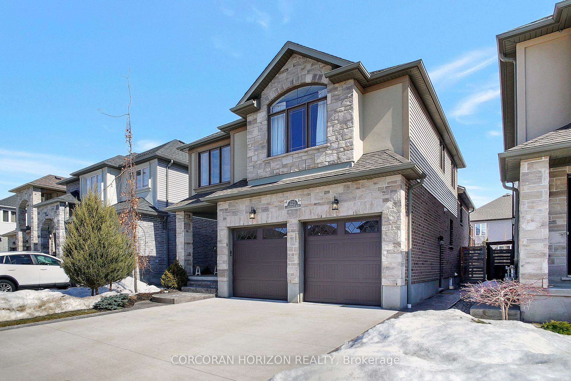 Photo 9 of 225 Carriage Way, Waterloo — HOMEH