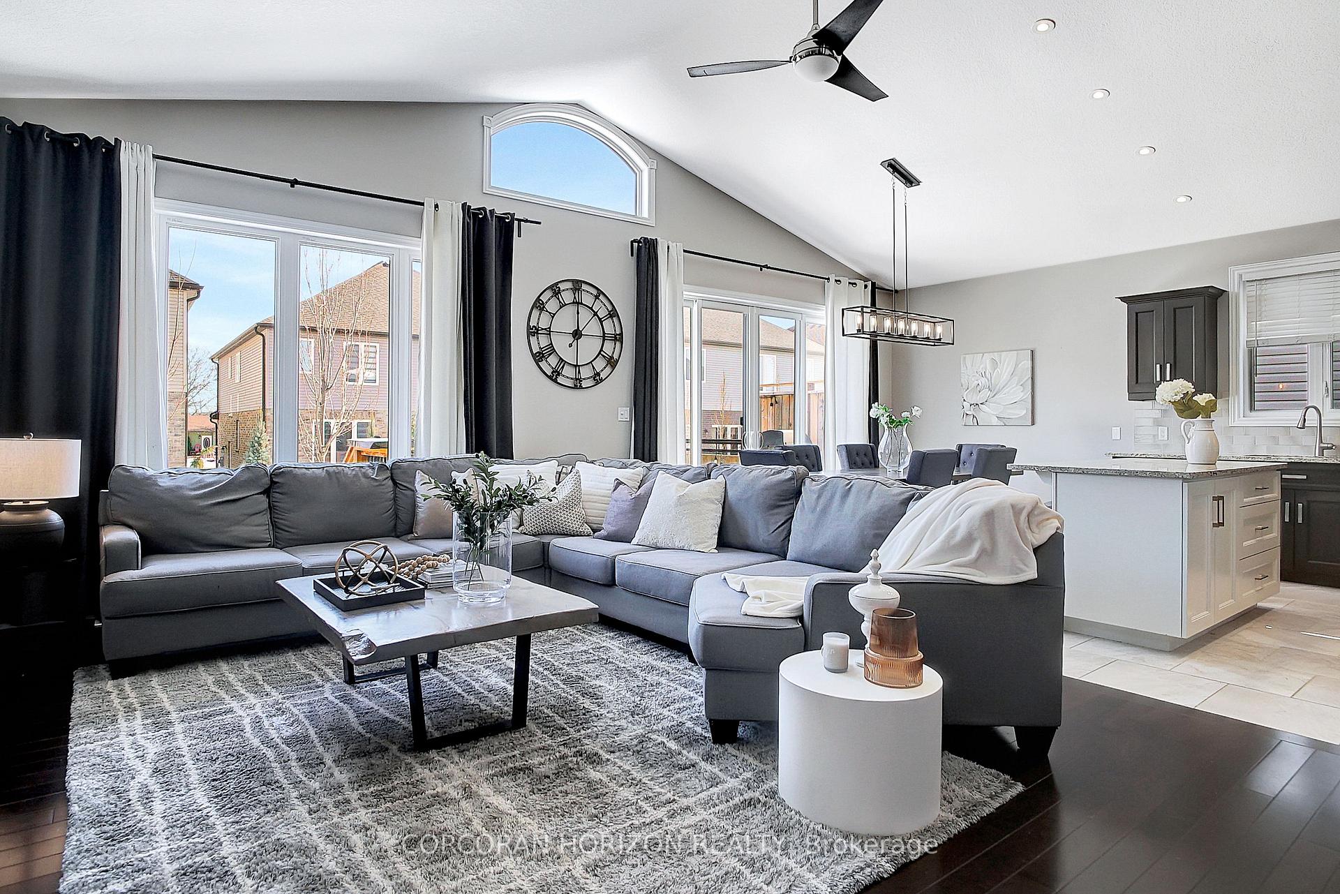 Photo 10 of 225 Carriage Way, Waterloo — HOMEH
