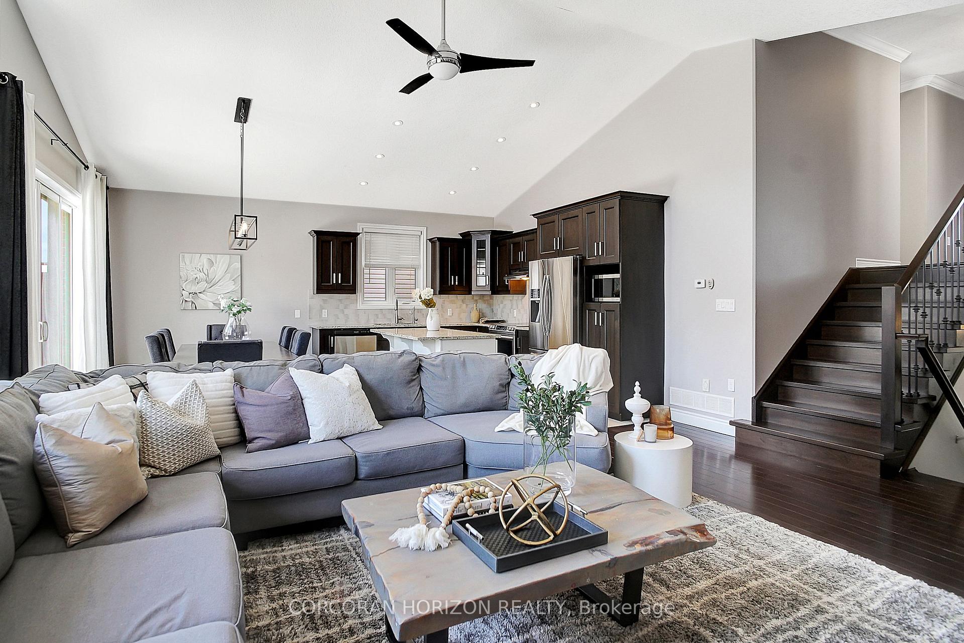 Photo 8 of 225 Carriage Way, Waterloo — HOMEH