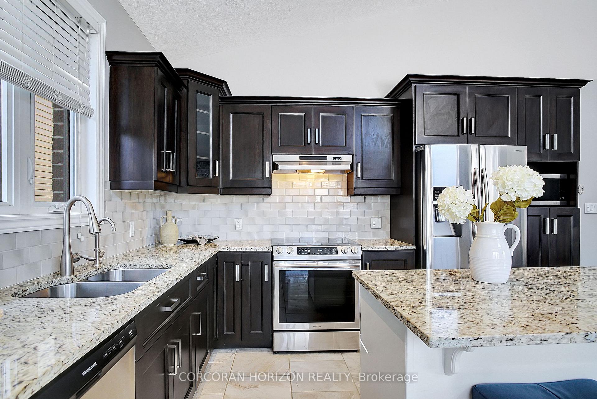 Photo 19 of 225 Carriage Way, Waterloo — HOMEH