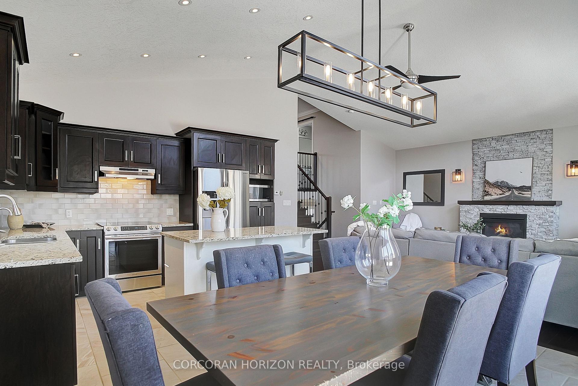 Photo 16 of 225 Carriage Way, Waterloo — HOMEH
