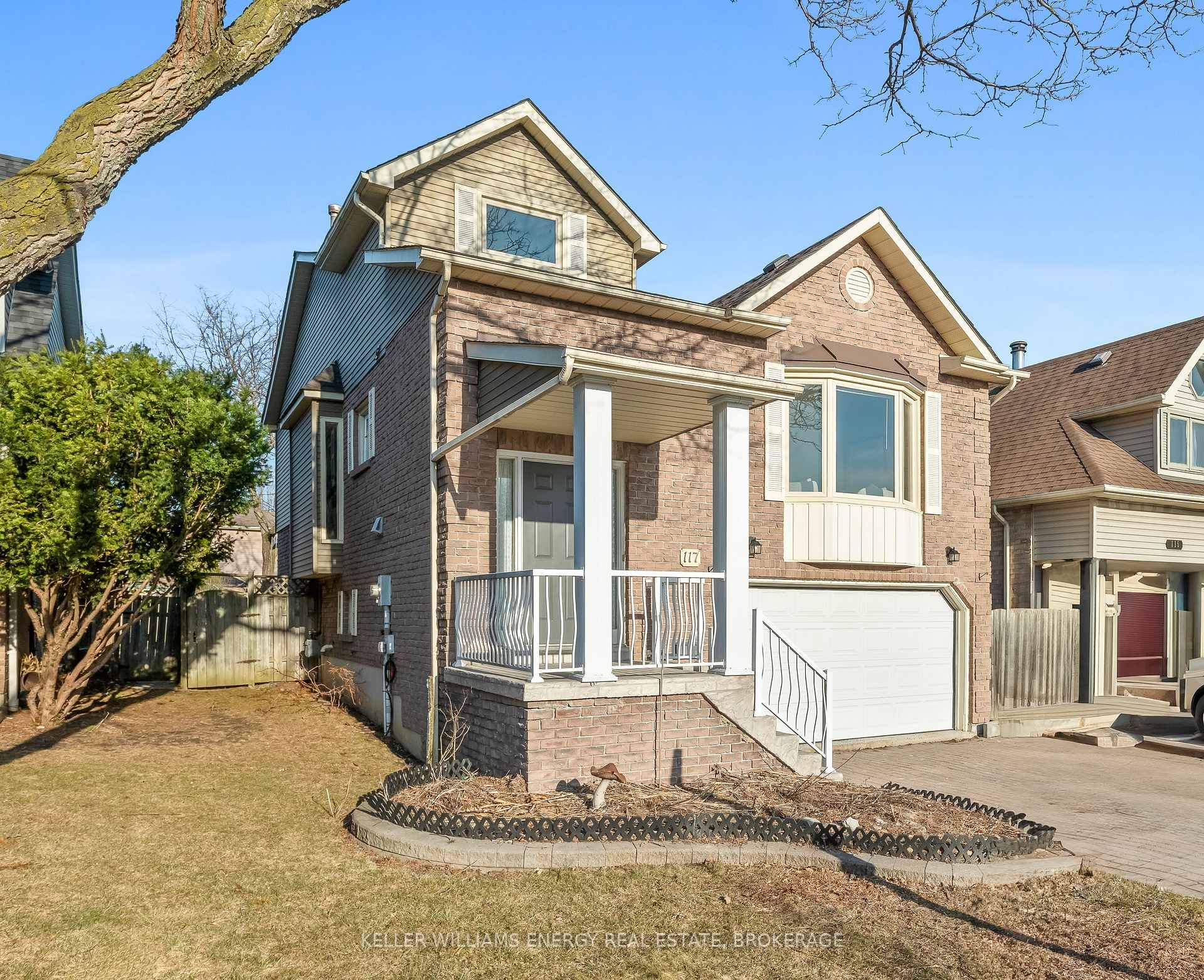 Photo 2 of 117 Bassett Boulevard, Whitby, Pringle Creek — HOMEH