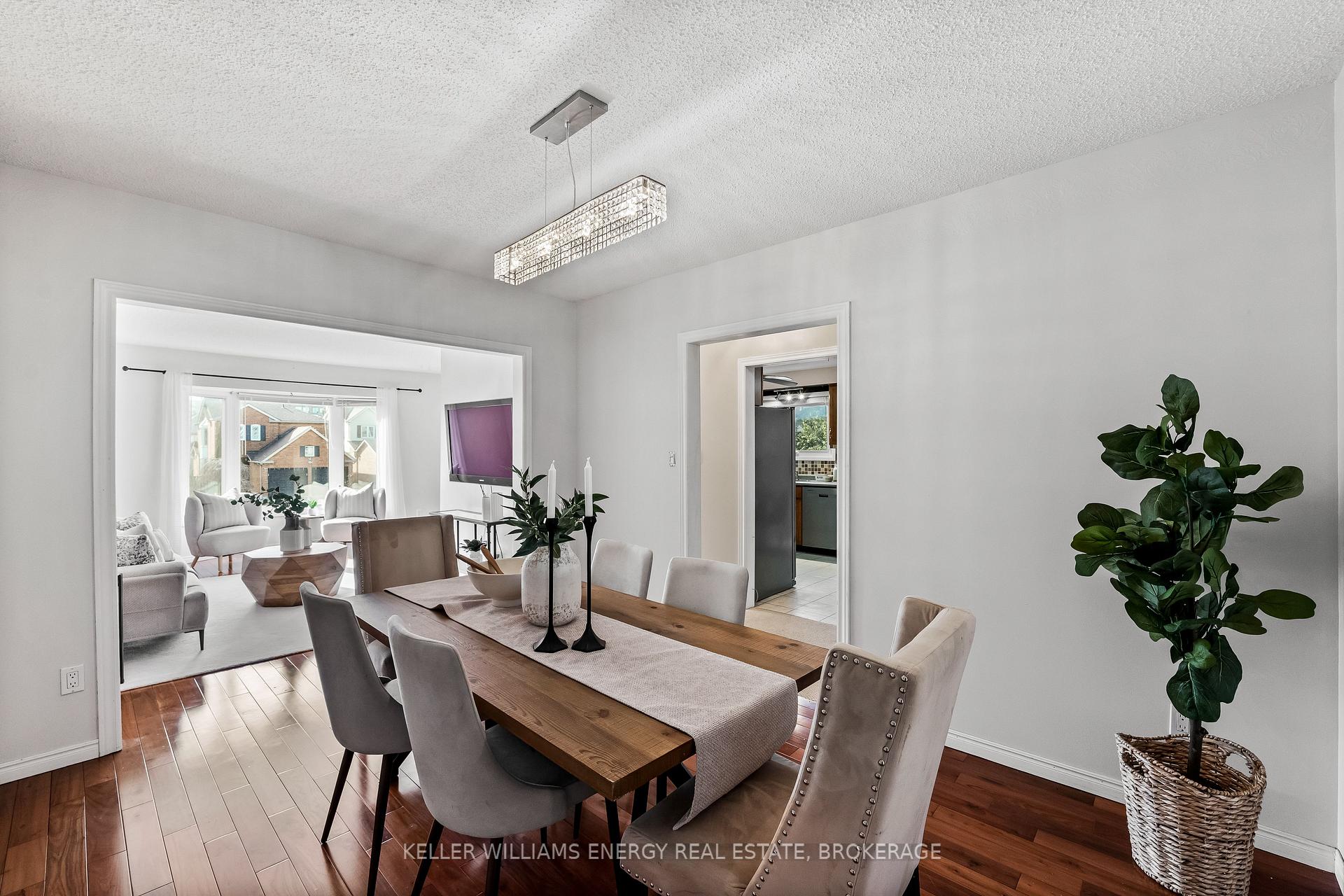 Photo 27 of 117 Bassett Boulevard, Whitby, Pringle Creek — HOMEH