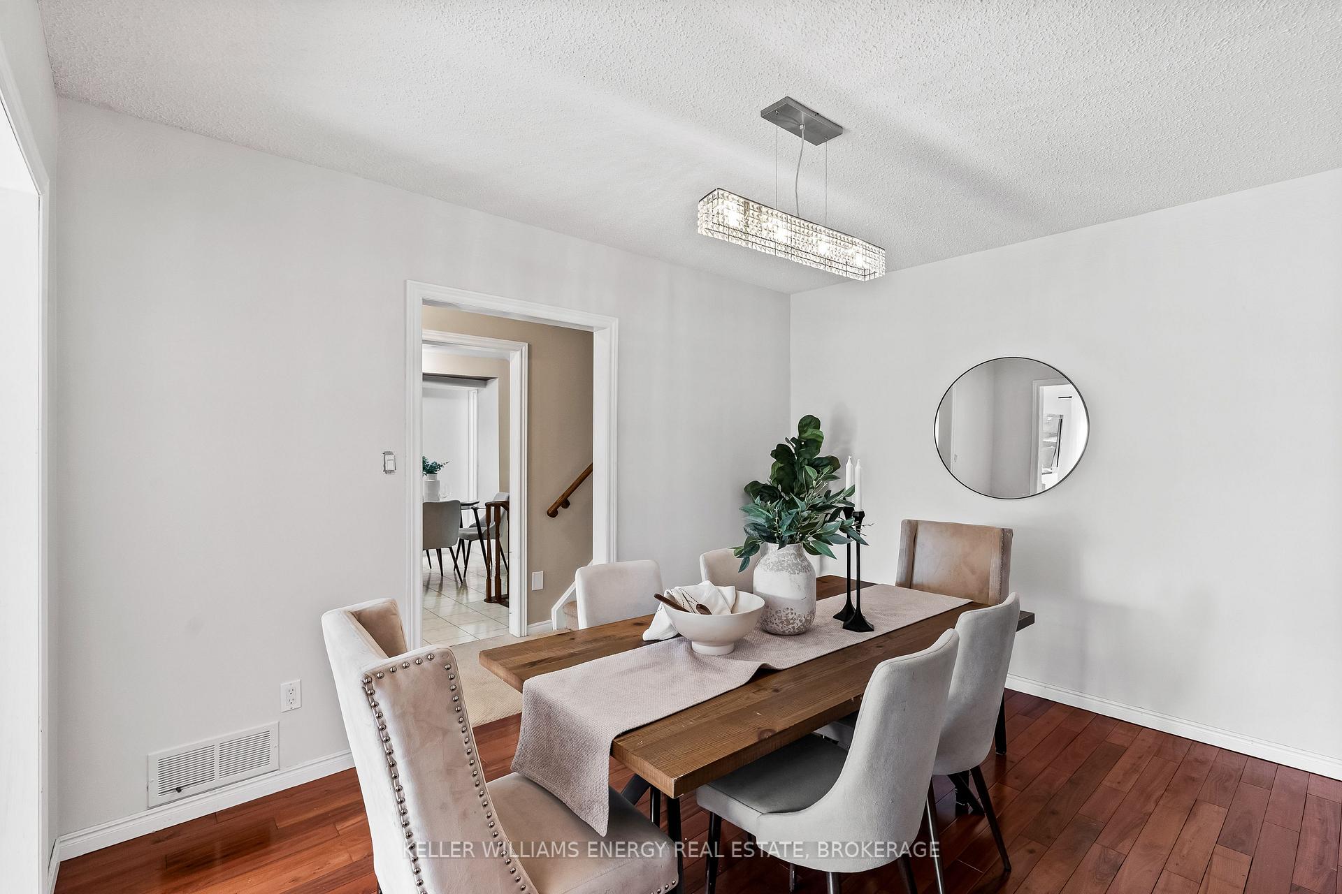 Photo 13 of 117 Bassett Boulevard, Whitby, Pringle Creek — HOMEH