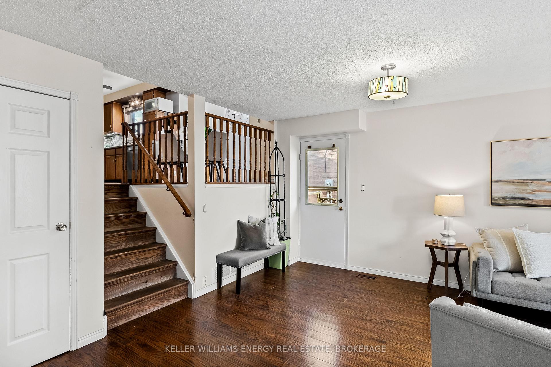Photo 15 of 117 Bassett Boulevard, Whitby, Pringle Creek — HOMEH