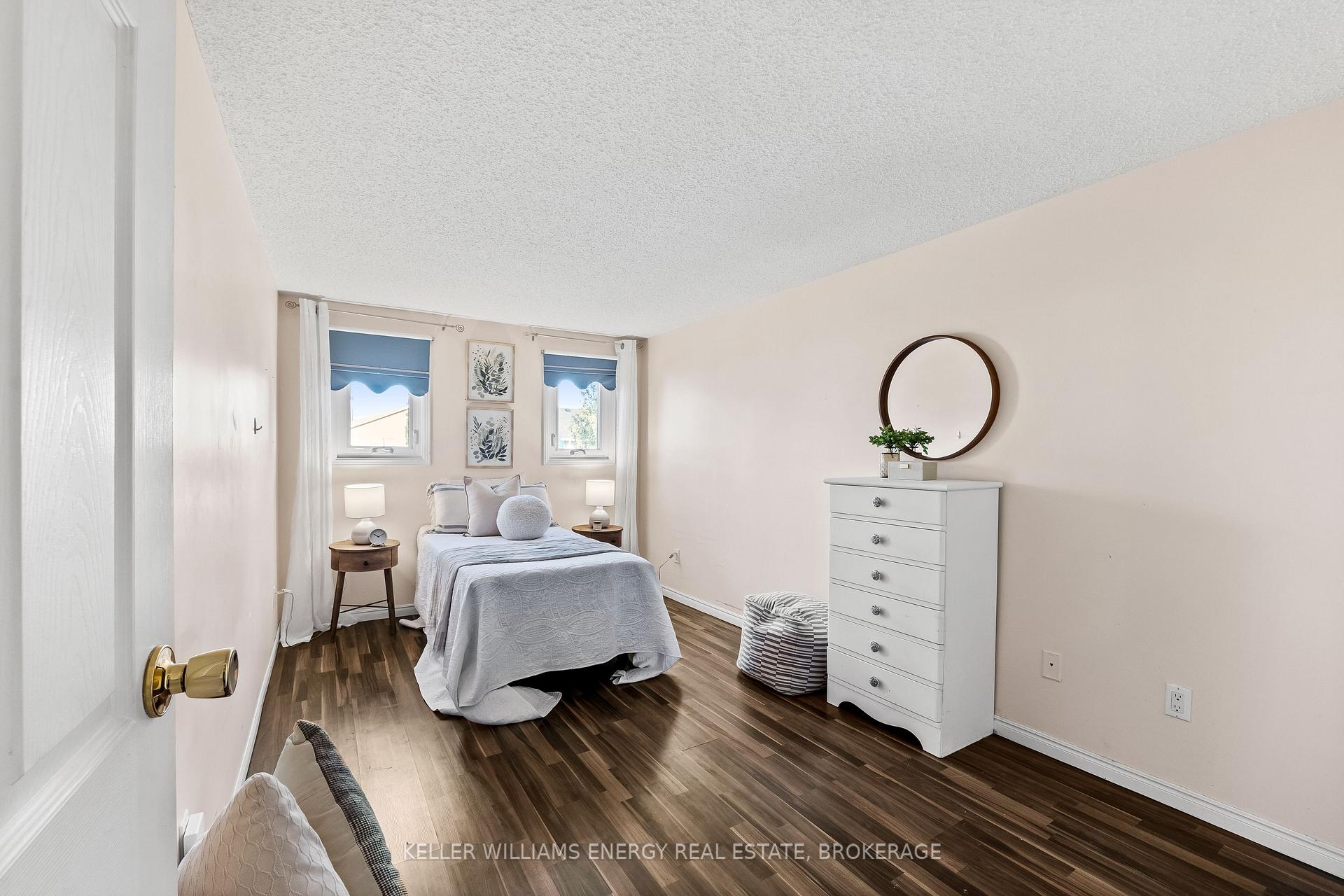 Photo 3 of 117 Bassett Boulevard, Whitby, Pringle Creek — HOMEH