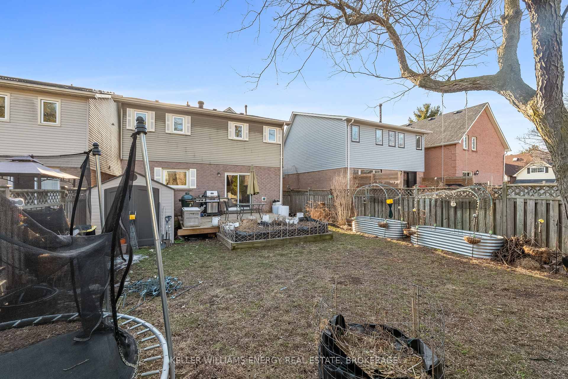 Photo 32 of 117 Bassett Boulevard, Whitby, Pringle Creek — HOMEH