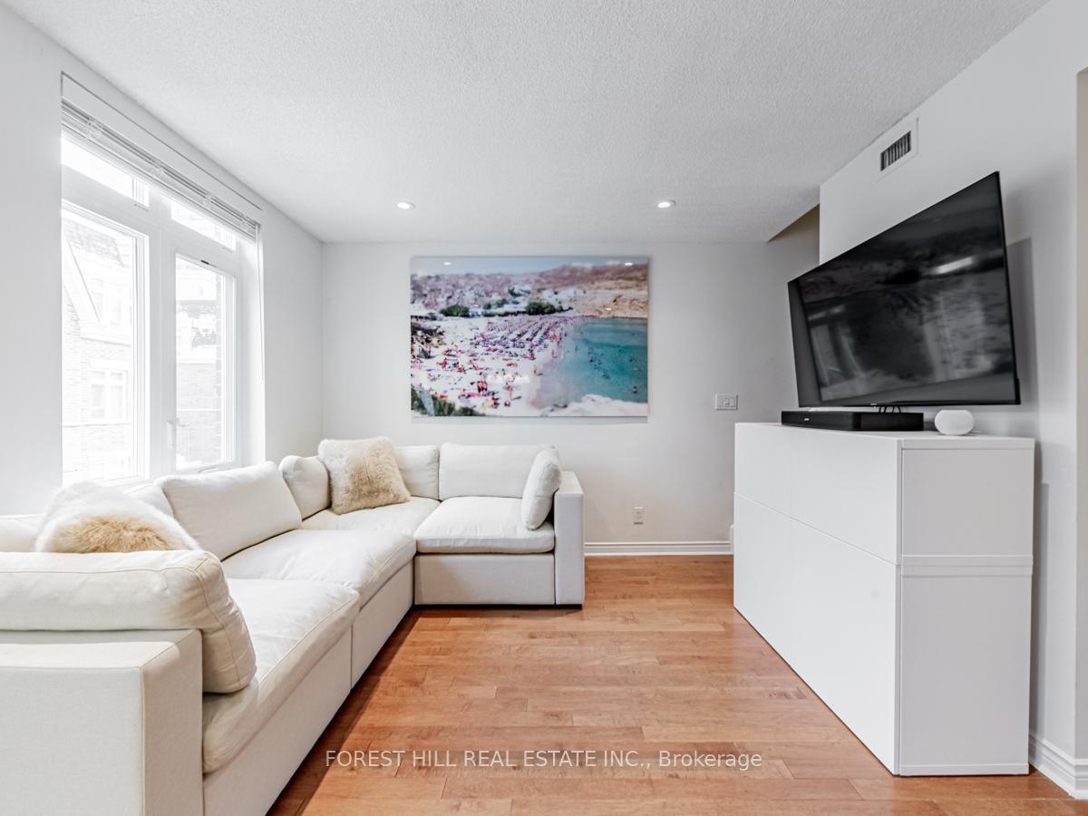 Photo 2 of Unit 17, 87 Lillian Street, Toronto, Mount Pleasant West — HOMEH