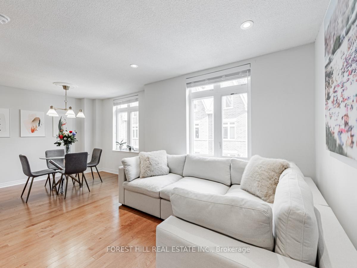 Photo 4 of Unit 17, 87 Lillian Street, Toronto, Mount Pleasant West — HOMEH