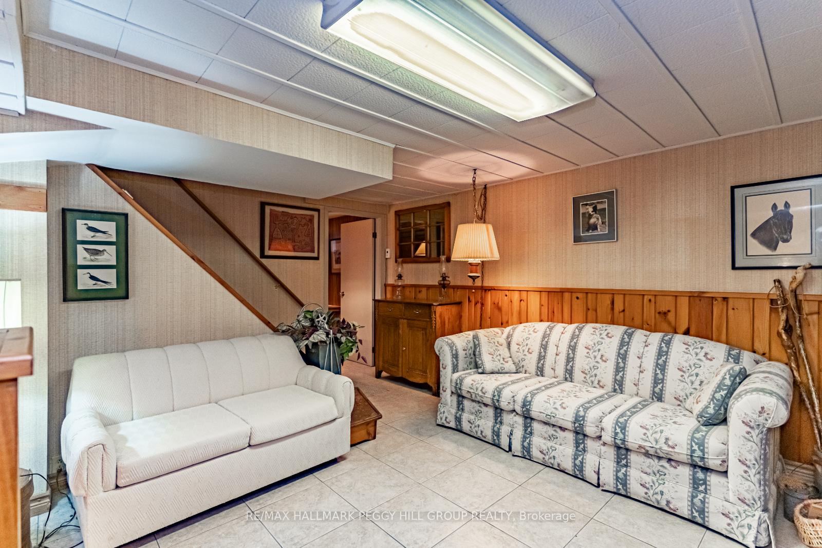 Photo 17 of 63 Nelson Street, Barrie, Codrington — HOMEH