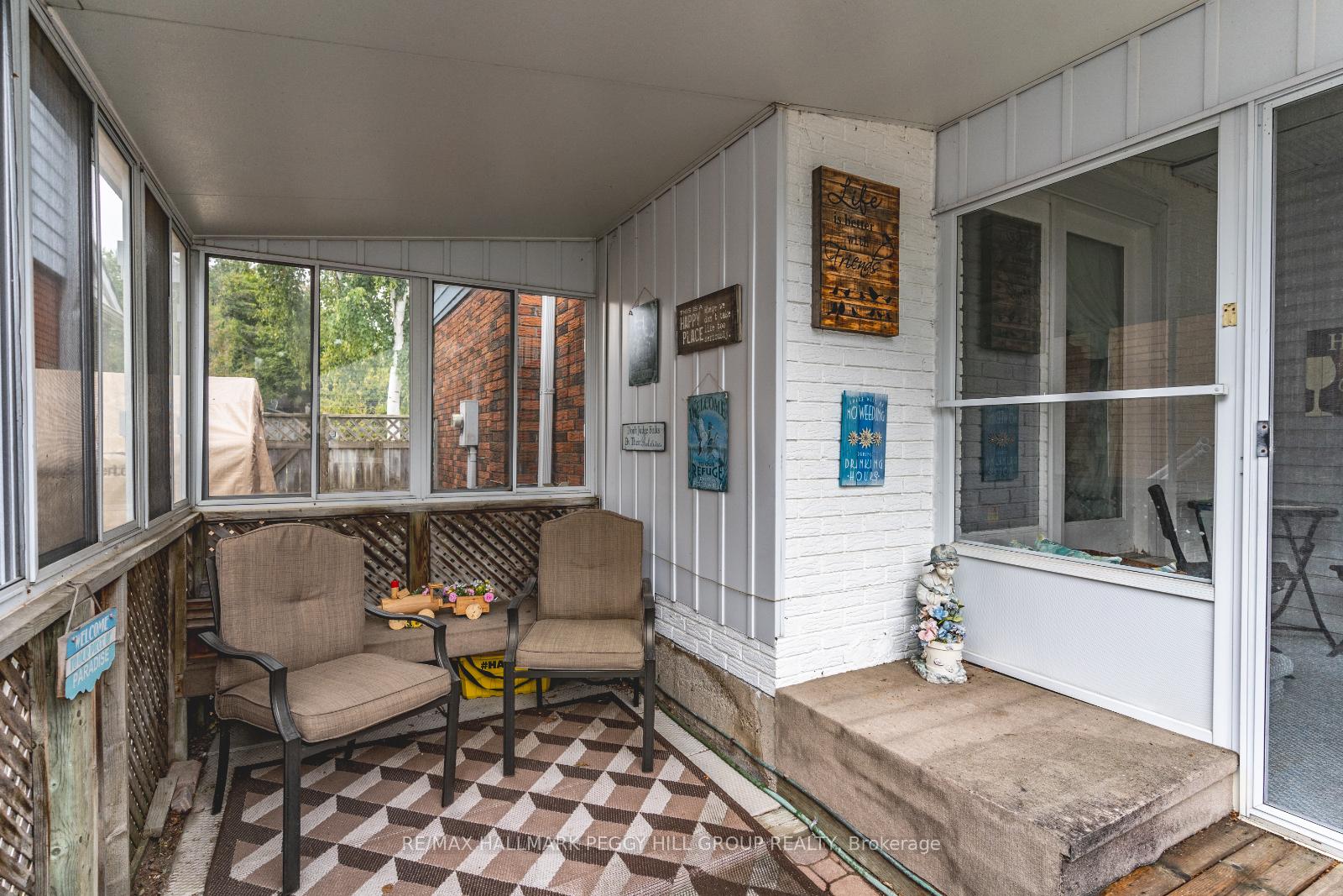 Photo 19 of 63 Nelson Street, Barrie, Codrington — HOMEH