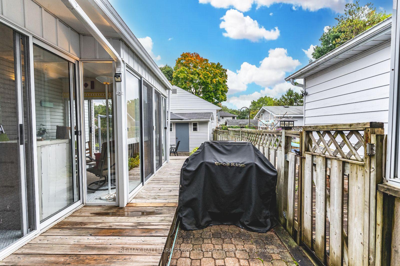 Photo 11 of 63 Nelson Street, Barrie, Codrington — HOMEH