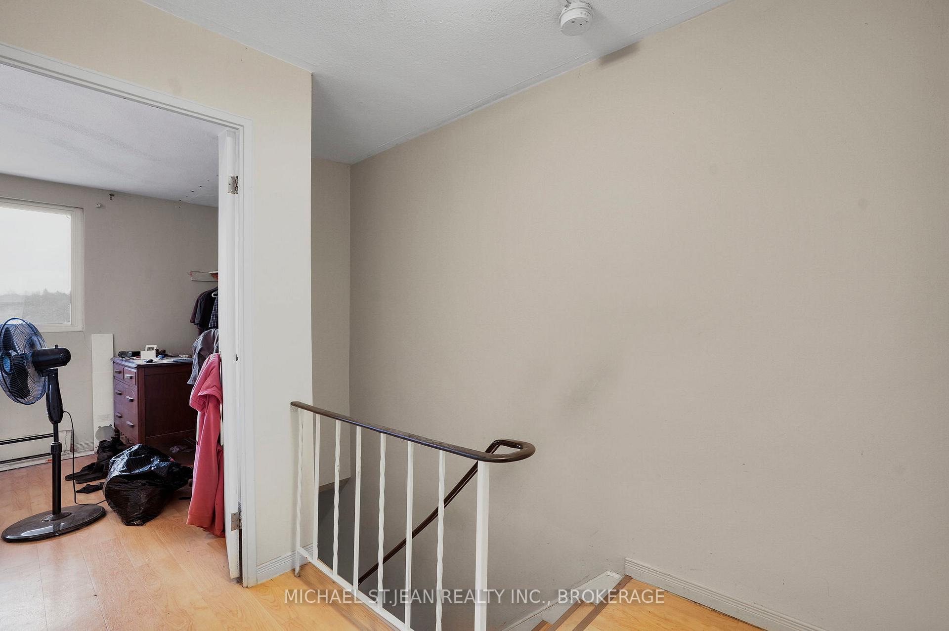 Photo 10 of Unit 832, 350 Quigley Road, Hamilton, Vincent — HOMEH