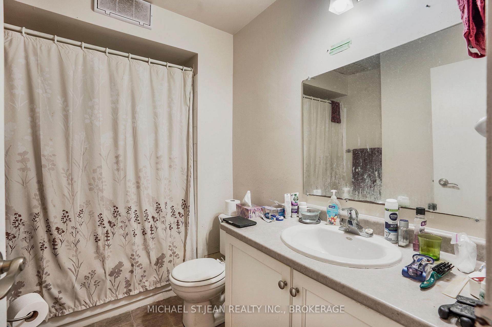 Photo 17 of Unit 832, 350 Quigley Road, Hamilton, Vincent — HOMEH