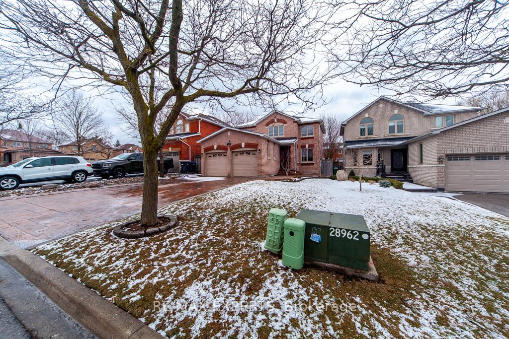 Photo 1 of 14 Plummer Road, Caledon, Bolton West — HOMEH